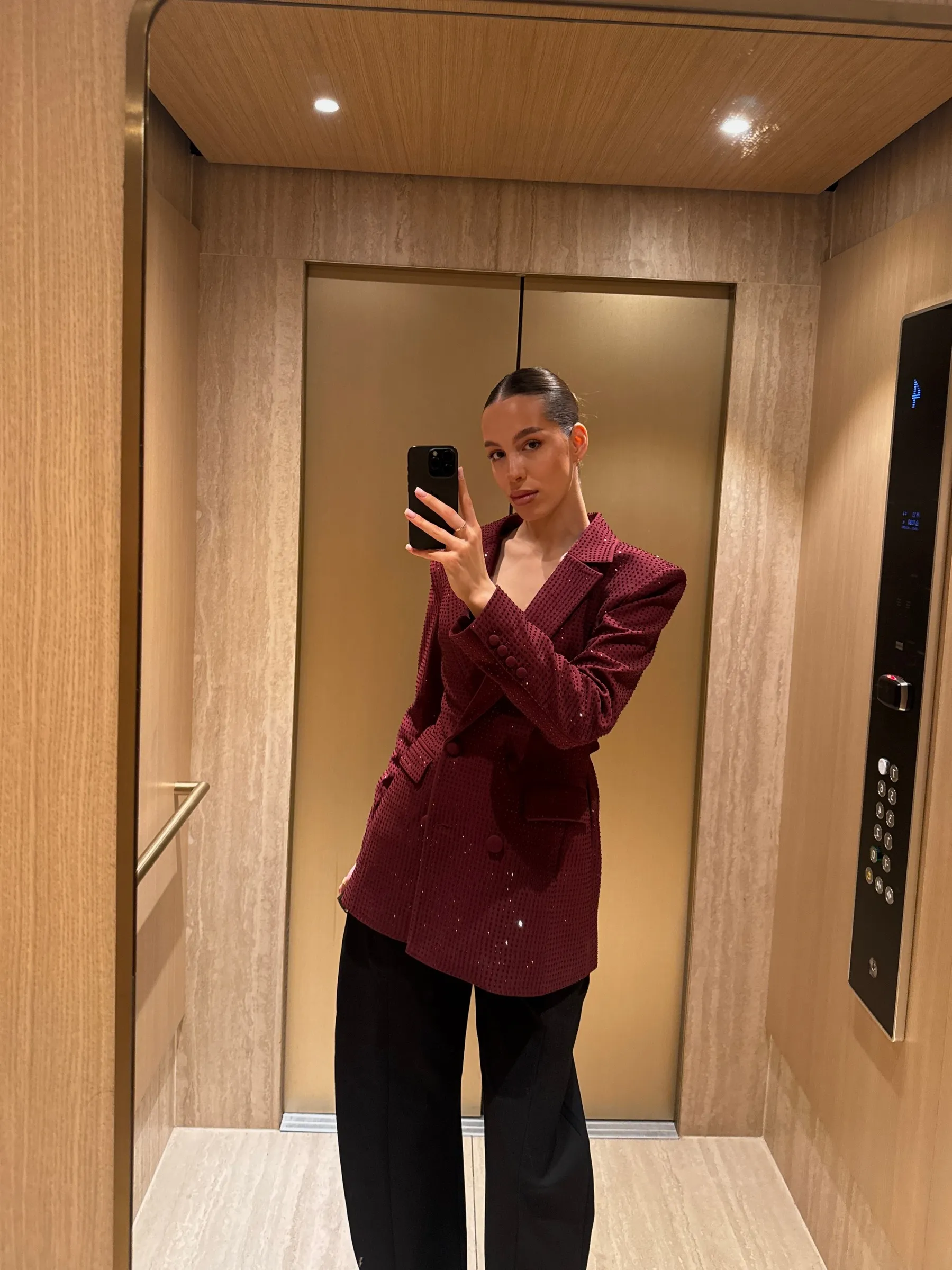 Zdjęcie UGC: moda — Veronika Panasenko, twórczyni UGC i modelka